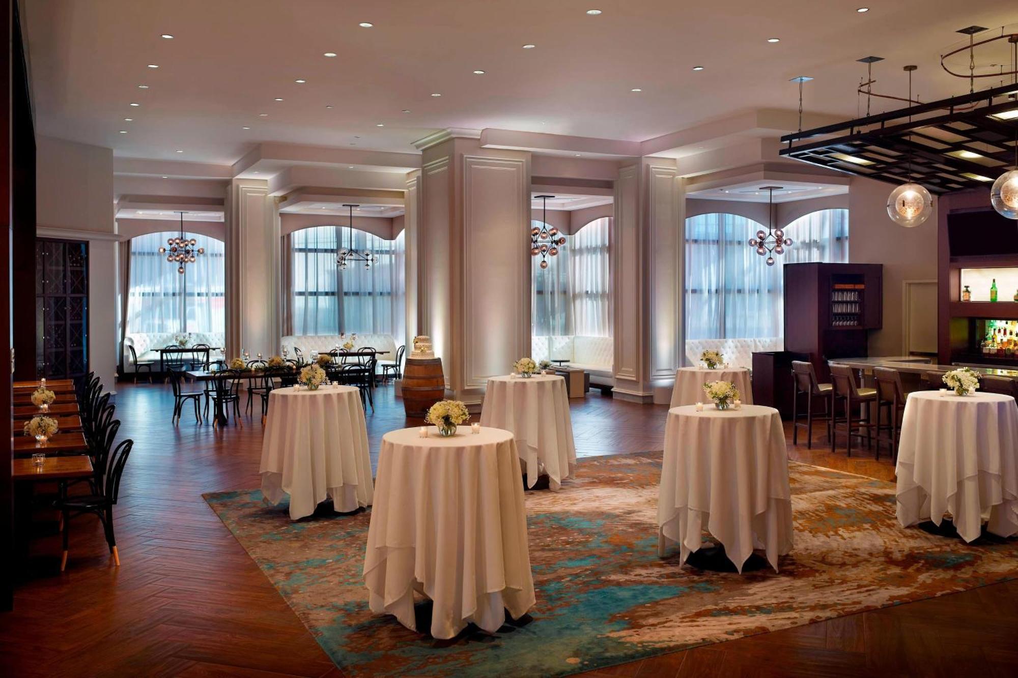 New Orleans Marriott Metairie At Lakeway Exterior photo