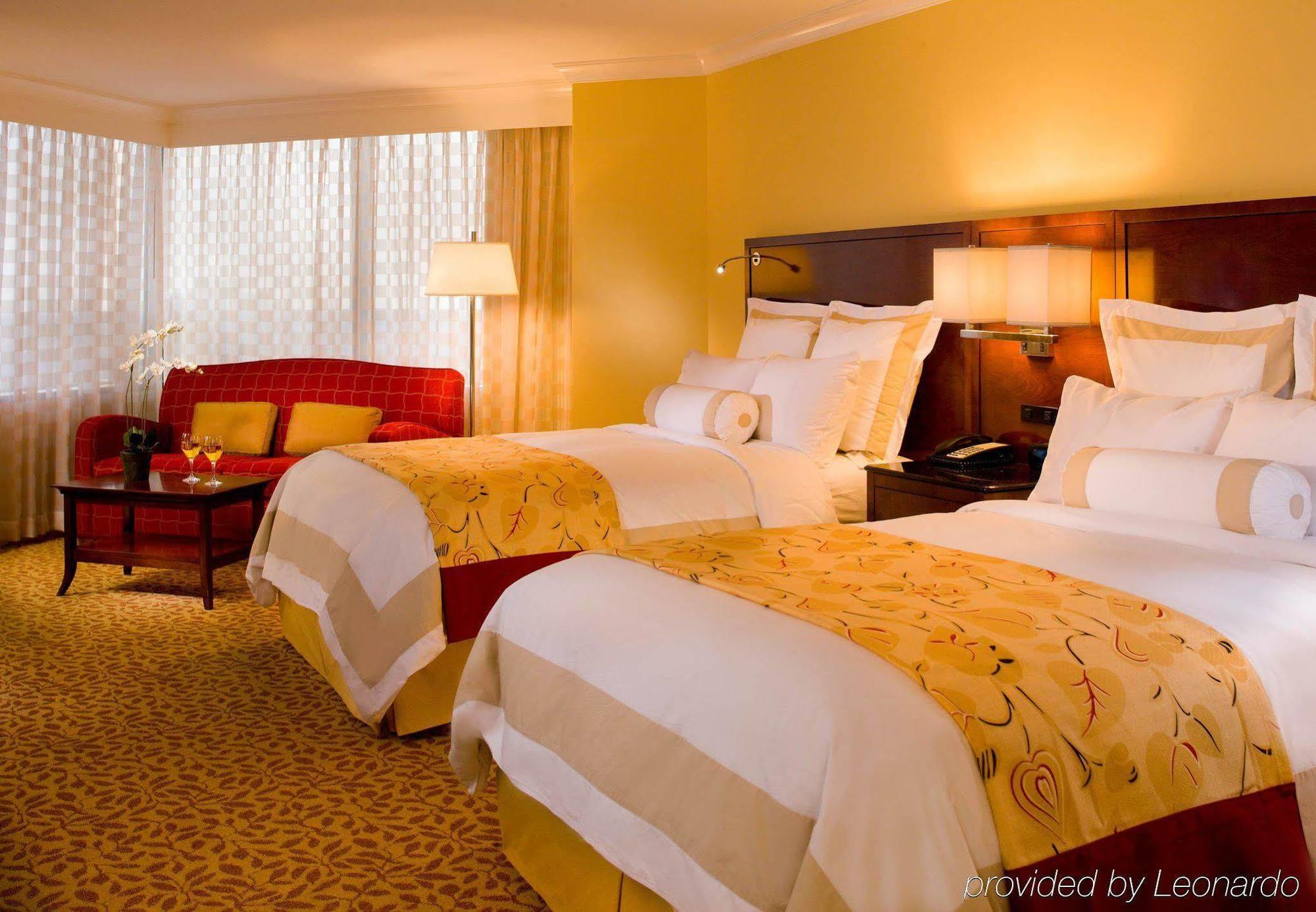 New Orleans Marriott Metairie At Lakeway Exterior photo